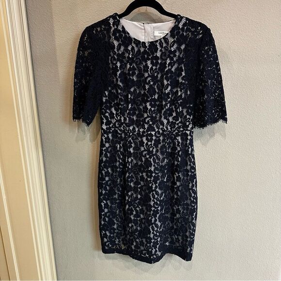 LK Bennett | 6 | Lavinie navy Floral Lace Overlay sheath Dress - Picture 1 of 7